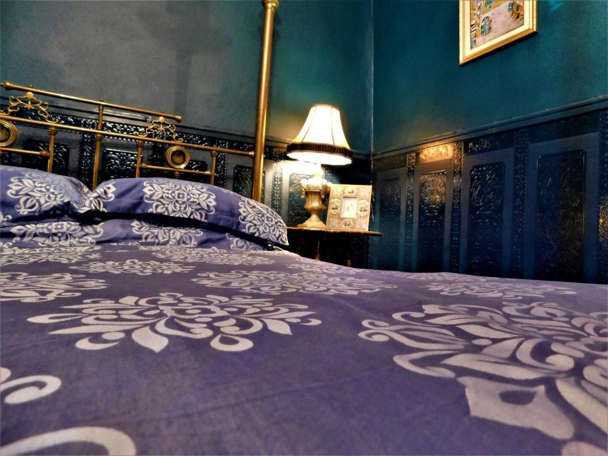 The Bear Bread Bakery B&B, Ensuite Rooms Above The Bakery, Colyton Exterior photo